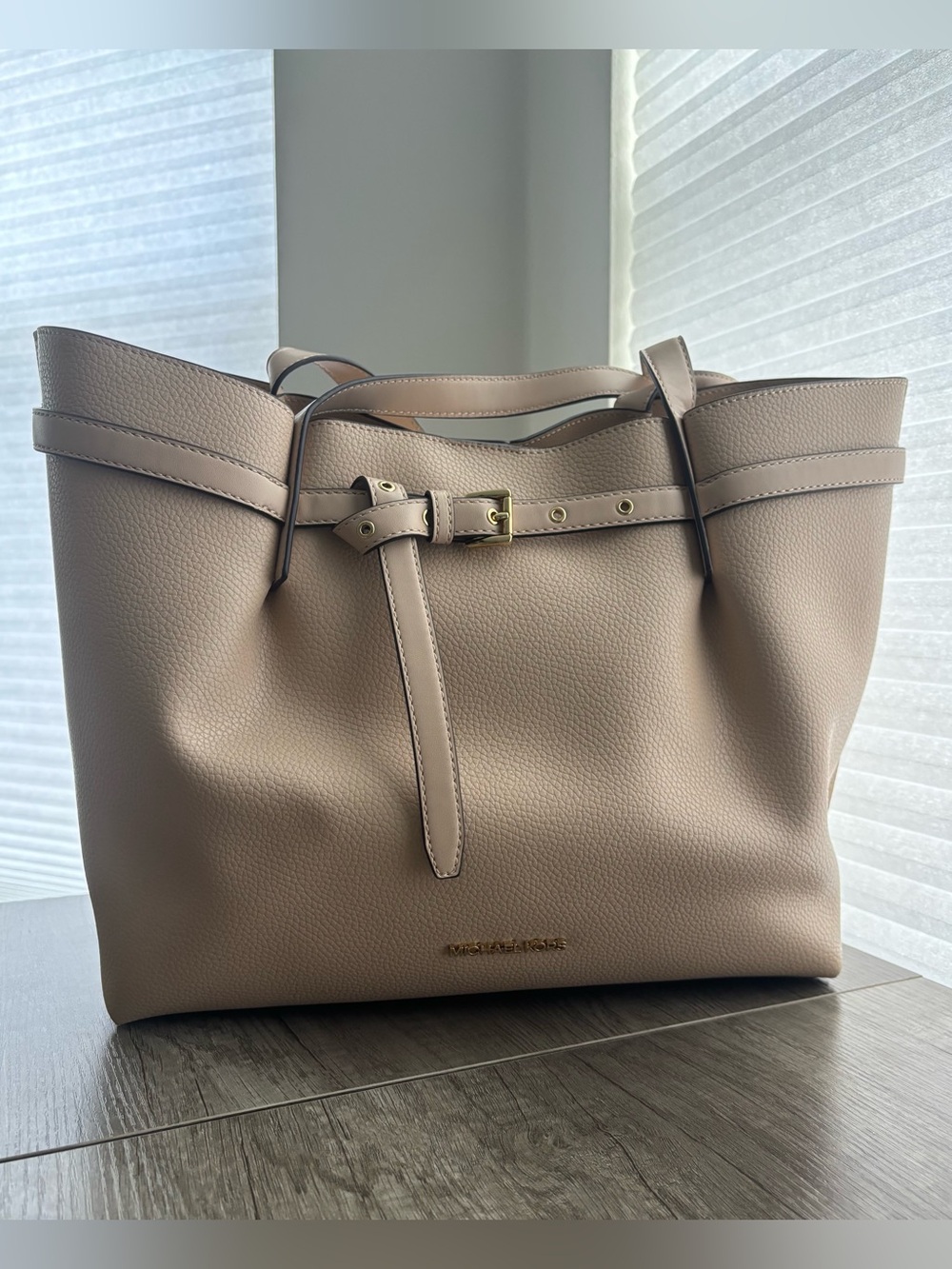 Michael Kors Emilia Large Tote